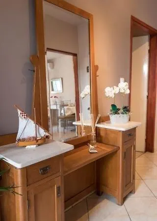 In With Sea View, Terrace, Air Conditioning, Wi-fi Apartman Crikvenica